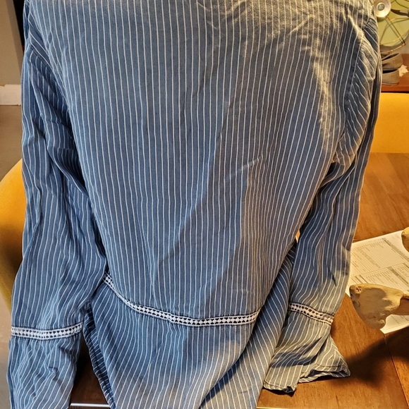 Striped Peasant Shirt - Picture 4 of 4